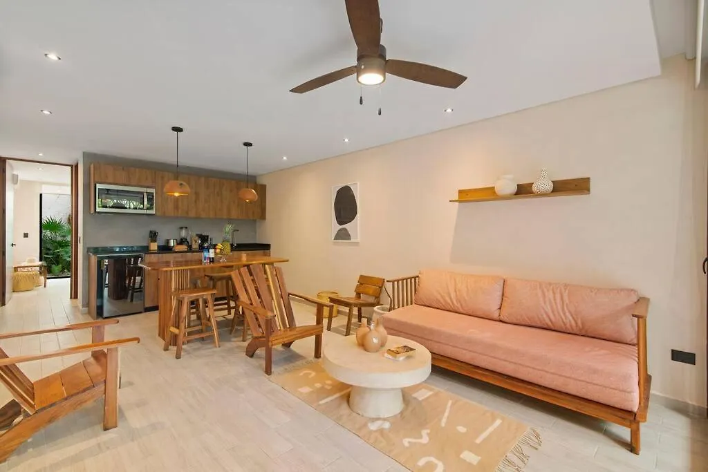 Condominio De Lujo En Tulum Con Jacuzzi Privado